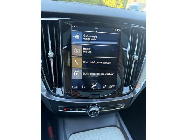 Volvo V60 2.0 D4 Inscription Leer,Panodak,18Inch,Trekhaak,Navi,Cruise Bomvol en dealer onderhouden