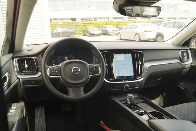 Volvo V60 2.0 B4 197pk Automaat Core -NAVI-ECC-LED-CAM-