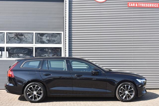 Volvo V60 2.0 AUT. B3 MOMENTUM / ADAP. CRUISE / PDC + P.CAM. / STOEL + STW VERW.