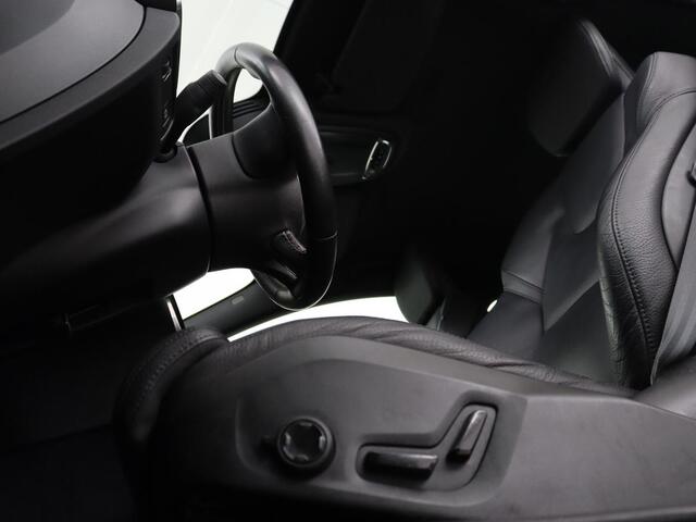 Volvo V60 2.0 T4 Inscription | Leder | Stoelverwarming | Adaptive cruise | Carplay | Camera | Navigatie | Full LED | Side Assist | Climate control | Parkeerhulp | Bluetooth | Origineel NL