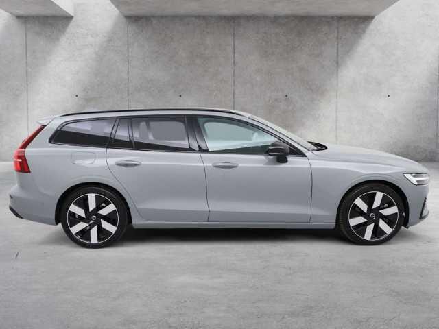 Volvo V60 2.0 T8 Plug-in hybrid AWD Ultra Dark ** FULL OPTIONS, PANO, ACC, MASSAGE, B&W ** 1e EIG - UNFALLFREI ** ** INFORMEER OOK NAAR ONZE AANTREKKELIJKE FINANCIAL-LEASE TARIEVEN **