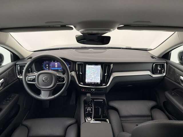 Volvo V60 2.0 T8 Plug-in hybrid AWD Plus Dark ** LEDER, H&K Sound, 360gr, 19-inch LMV, WINTER, MEMORY ** 1e EIG - UNFALLFREI ** ** INFORMEER OOK NAAR ONZE AANTREKKELIJKE FINANCIAL-LEASE TARIEVEN **