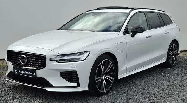 Volvo V60 2.0 T6 Recharge AWD R-Design Head Up - Stoelventilatie voor - Luxe lederen bekleding - Panorama Dak - 2000 KG Trekgewicht - Harman Kardon Sound Systeem - Camera achter - Lighting Pack - Privacy glass - 19 Licht metaal - Elektrisch bedienbare voorstoelen