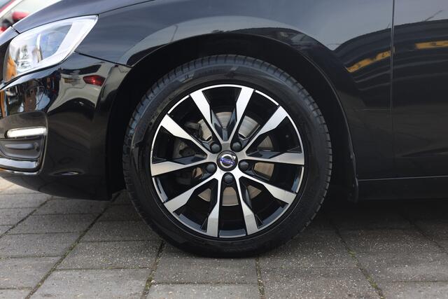 Volvo V60 1.5 T3 POLAR+ | AUT | LEDER | NAVI | CAMERA