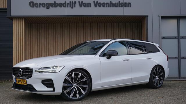 Volvo V60 2.0 T5 250pk R-Design Black Optik H&K Leder 20inch LM Navi LED Virtual Cockpit Stoel & Stuurwiel V.W. *Uitstraling*