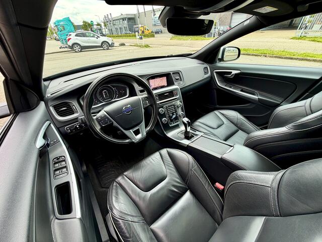 Volvo V60 2.0 T4 Business Sport ECC CRUISE NAVI