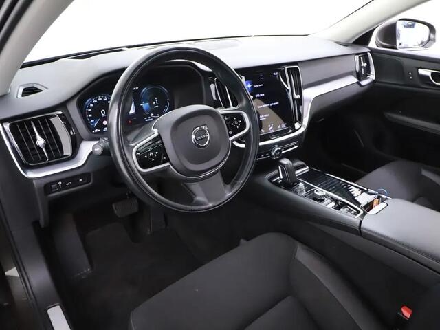 Volvo V60 2.0 T6 Recharge AWD Business Pro Gratis Afleverpakket! | Trekhaak | Cruise Control Adaptief |