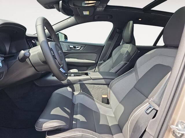 Volvo V60 2.0 T6 Plug-in hybrid AWD Plus Dark | Panoramadak | Sportstoelen | Pilot Assist | Stoelverwarming |