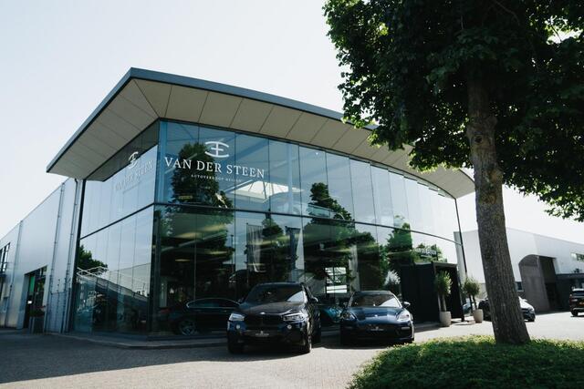 Volvo V60 2.0 T6 Recharge AWD R-Design Binnenkort meer foto's | Pano | H&K | Memory seats