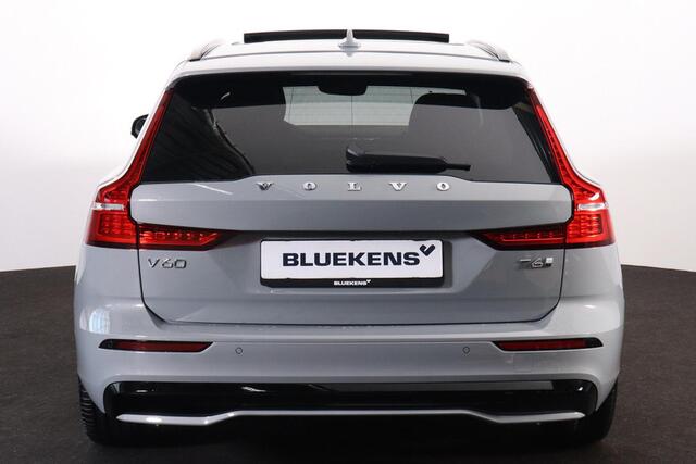 Volvo V60 T6 Recharge AWD Plus Dark - Panorama/schuifdak - IntelliSafe Assist & Surround - 360º Camera - Harman/Kardon audio - Verwarmde voorstoelen, stuur & achterbank - Parkeersensoren voor & achter - Elektr. bedienb. voorstoelen met geheugen - Head up display - 