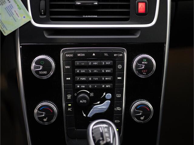 Volvo V60 1.5 T3 Nordic+ | Trekhaak | Stoelverwarming |