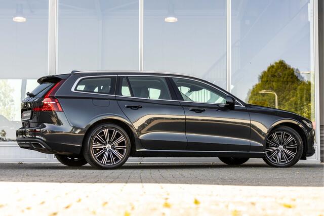 Volvo V60 2.0 T8 Twin Engine AWD Inscription | Pano | Harman Kardon