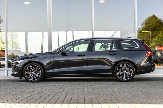 Volvo V60 2.0 T8 Twin Engine AWD Inscription | Pano | Harman Kardon