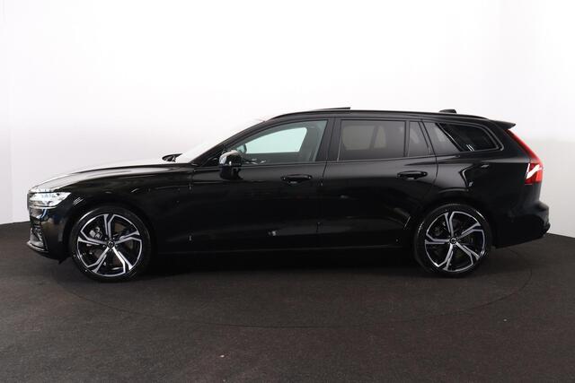 Volvo V60 T6 Recharge AWD Plus Dark - Panorama/schuifdak - IntelliSafe Assist & Surround - 360º Camera - Harman/Kardon audio - Verwarmde voorstoelen, stuur & achterbank - Parkeersensoren voor & achter - Elektr. bedienb. voorstoelen met geheugen - Head up display - 