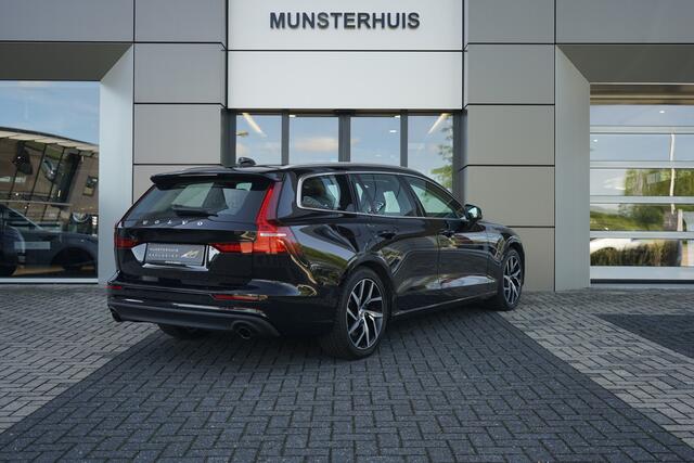 Volvo V60 2.0 T6 Twin Engine AWD Momentum Pro | Verwarmde voorstoelen |