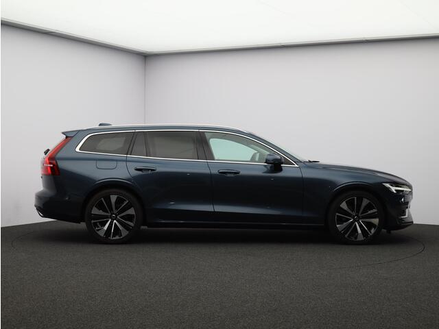 Volvo V60 2.0 B4 Inscription / 360 camera / Harman Kardon / Elek. verstelbare stoelen / Stoel+Stuurverwarming / Lederen Bekleding / Keyless / BLIS /