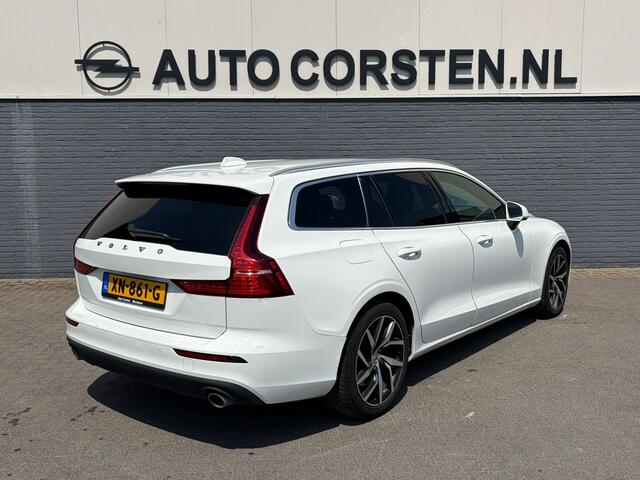 Volvo V60 2.0 T5 251PK Aut. Leder Wegkl.Trekhaak Navi Ecc Adap.Cruise Contourstoelen Apple CarPlay Android Auto Bordherk. High Performance Audio Pdc Momentum Elek.Stoelen+Memory Elek.Achterklep Privacy Glas Lmv 18" Regensensor 1.800KG Trekgewicht Origineel Nederlan