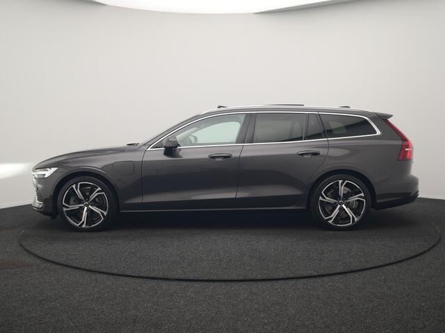 Volvo V60 T6 AWD Plus Bright LONG RANGE PHEV 350pk Dealer O.H. | Panodak | Camera | Harman / Kardon | Lederen Sportstoelen Memory & Verwarmd | Google Assistent | Keyless | Stuur Verwarmd | Apple Carplay | Navigatie | DAB | Plug In Hybrid |