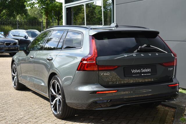 Volvo V60 T6 Plug-in hybrid AWD Plus Dark | Harman Kardon Premium sound | Google Navigatie | BLIS | Adaptieve Cruise Control | Pilot Assist | Stuur-/Stoelverwarming | Elektrisch verstelbare stoelen voor met memory | Parkeercamera | 19 inch Lichtmetalen velgen |