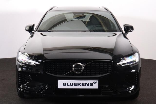 Volvo V60 T6 Recharge AWD Plus Dark - Panorama/schuifdak - IntelliSafe Assist & Surround - 360º Camera - Harman/Kardon audio - Verwarmde voorstoelen, stuur & achterbank - Parkeersensoren voor & achter - Elektr. bedienb. voorstoelen met geheugen - Head up display - 