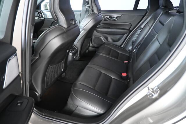 Volvo V60 2.0 T6 AWD Inscription 310PK! Panoramadak Navigatie Head-Up! Bowers/Wilkins VOLL!! Inruil Mogelijk!