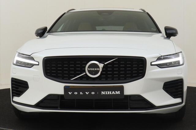 Volvo V60 T6 PLUG-IN HYBRID AWD ULTRA DARK *FULL OPTIONS!* -PANO.DAK|BOWERS&WILKINS|GEVENT.LEDER+MASSAGE|360°CAM|HEAD-UP DISP.|PRIVACY.GLAS|TREKHAAK|19"