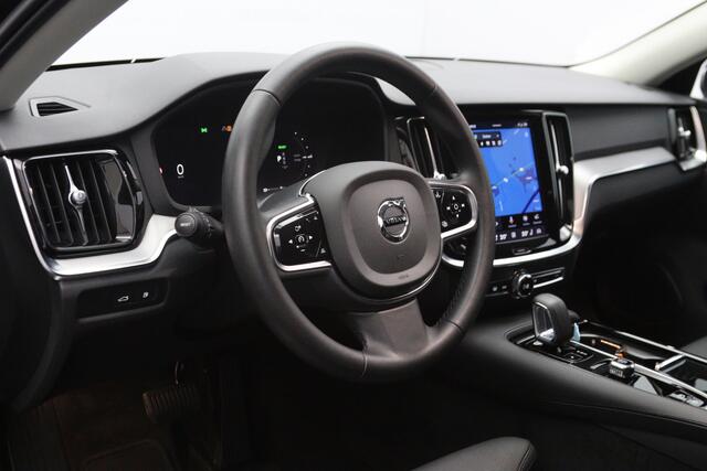 Volvo V60 2.0 T6 350 PK Plug-in hybrid AWD Plus Dark Long Range, Trekhaak, Camera, Winterpakket, Leder, Memory