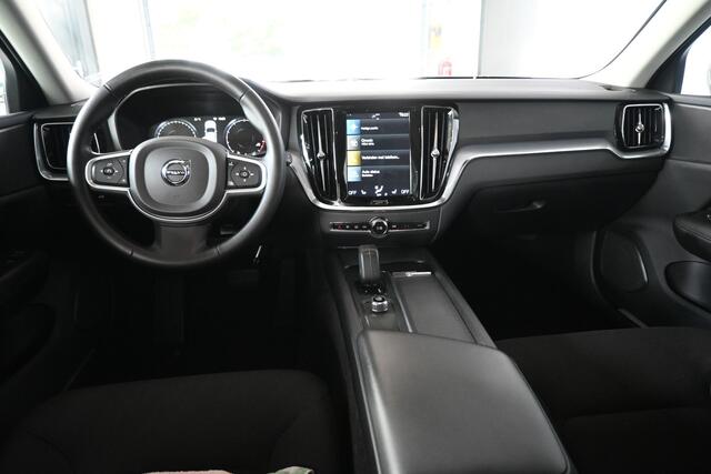 Volvo V60 2.0 B3 Advantage Sport Pack Navigatie Stuur/Stoelverwarming Carplay Dealer Onderhouden! Inruil Mogelijk!