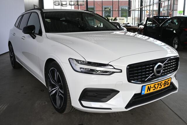 Volvo V60 2.0 B3 Advantage Sport Pack Navigatie Stuur/Stoelverwarming Carplay Dealer Onderhouden! Inruil Mogelijk!