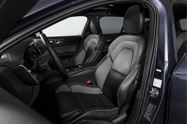 Volvo V60 2.0 T6 Plug-in hybrid AWD Ultra Dark | S/K-Panodak | Dig. Cockpit | Adapt. Cruise | Stoel-+Stuurverw. | PDC | 360 Camera | NAV + App. Connect | ECC | Elek. Klep | LM 19" | 8823