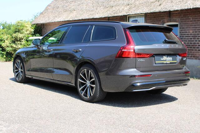 Volvo V60 2.0 T6 Plug-in hybrid AWD Plus Dark SOh 96,8% PANO LEER LED TREKH. 94000KM!!!