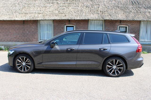 Volvo V60 2.0 T6 Plug-in hybrid AWD Plus Dark SOh 96,8% PANO LEER LED TREKH. 94000KM!!!