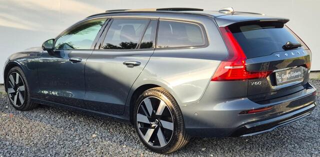 Volvo V60 2.0 T8 Phev AWD Plus Dark 19" Wielen - Panoramadak - Lighting - Harman Kardon Audio - 360 Camera -RA00 Interieur vol leder - voorruit verwarming - Achterbank verwarming - Memory stoelen