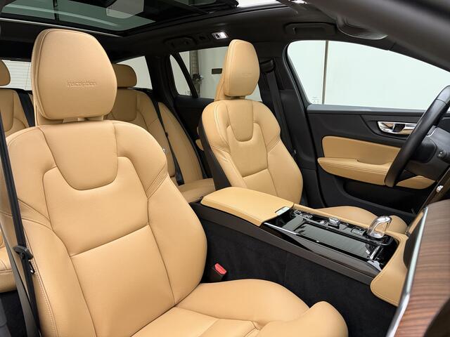 Volvo V60 T8 390pk AWD Inscription / Panorama dak / Apple carplay / Trekhaak / Elektrische achterklep / Lederen bekleding /