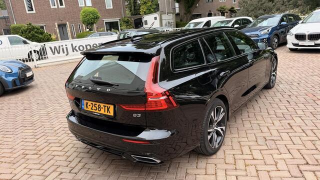 Volvo V60 2.0 B3 R-Design | Panoramadak | Harman Kardon | Black Pack |