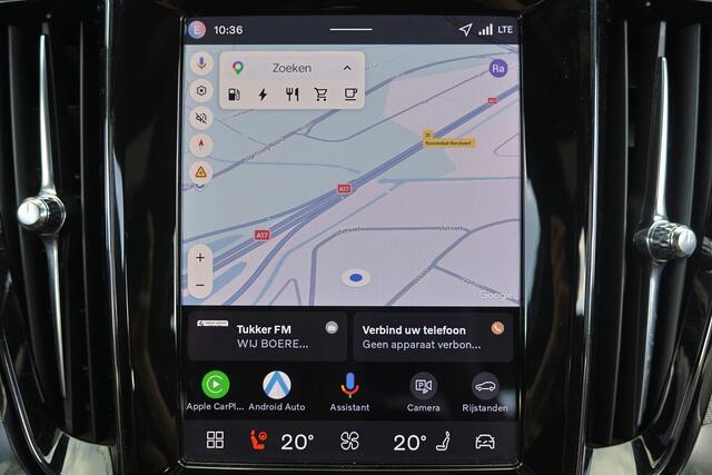 Volvo V60 T6 Recharge AWD Plus Dark - IntelliSafe Assist & Surround - 360º Camera - Harman/Kardon audio - Verwarmde voorstoelen, stuur & achterbank - Parkeersensoren voor & achter - Elektr. bedienb. voorstoelen met geheugen - Inklapbare trekhaak - 18' LMV