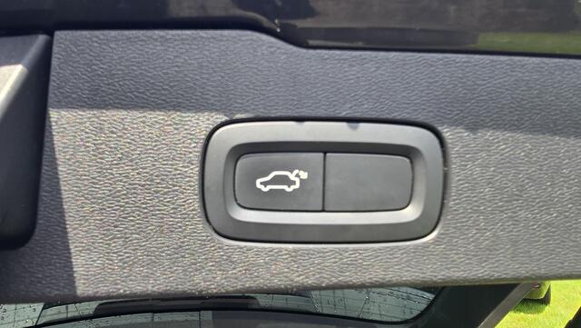 Volvo V60 2.0 T5 Momentum Pro |NAP|DOH|Memory|Trekhaak|Stoelverwarming voor + achter