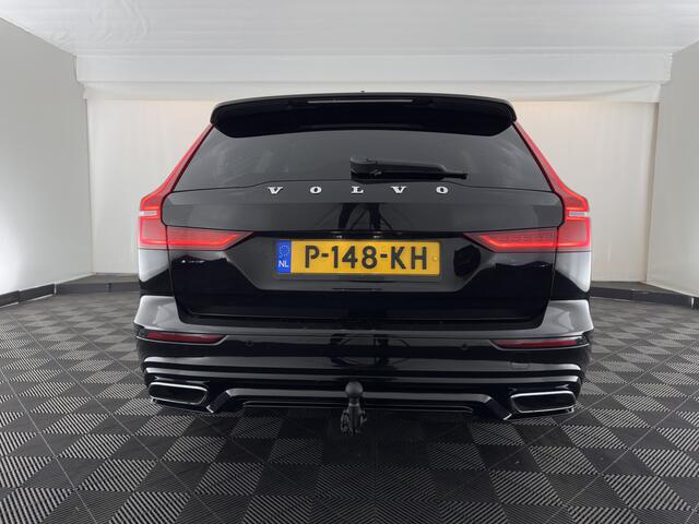 Volvo V60 2.0 T8 Recharge AWD R-Design Black-Line {SoH-99%} (Plug-in) (INCL-BTW) Aut. *LEATHER-FABRIC | FULL-LED | MEMORY-PACK | HARMAN/KARDON | DIGI-COCKPIT | HEATED-SPORTSEATS | KEYLESS | DAB+ | NAVI-FULLMAP | PDC | CRUISE | HEAD-UP | TOWBAR | 19''