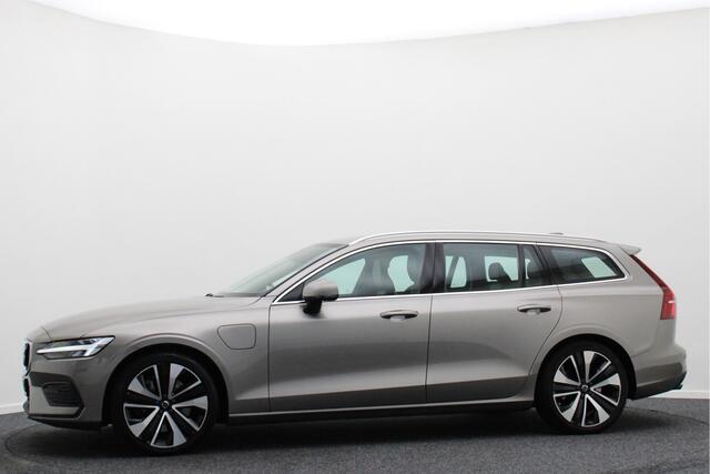 Volvo V60 2.0 T6 Twin Engine AWD Momentum Pro Climate, Cruise, Navigatie, Apple Carplay, LED, Trekhaak, 19''