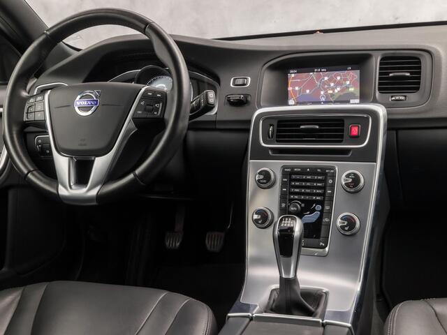 Volvo V60 2.0 T3 Nordic+ 152Pk (SCHUIFDAK, NAVIGATIE, MEMORY SEAT, LEDER, STOELVERWARMING, SPORTSTOELEN, PARKEERSENSOREN, CRUISE, NIEUWSTAAT)