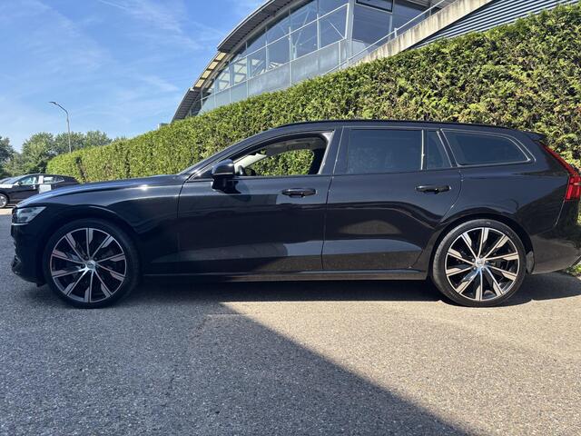 Volvo V60 D4 Momentum Pro|Leder|Panodak|Trekhaak|Aut.