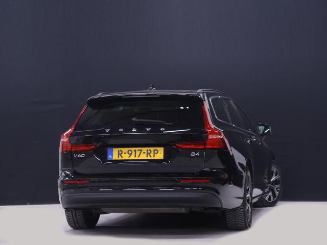 Volvo V60 2.0 B4 Core [APPLE CARPLAY, ANDROID, ADAPTIVE CRUISE, ELEKTRISCHE STOELEN, TREKHAAK, DRAADLOOS OPLADEN, ELEKTRISCHE ACHTERKLEP, LED, BLUETOOTH, NAVIAGTIE, NIEUWSTAAT]