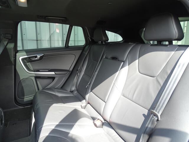 Volvo V60 2.0 T4 Business Sport R-Design | Leder | Pano | Trekhaak