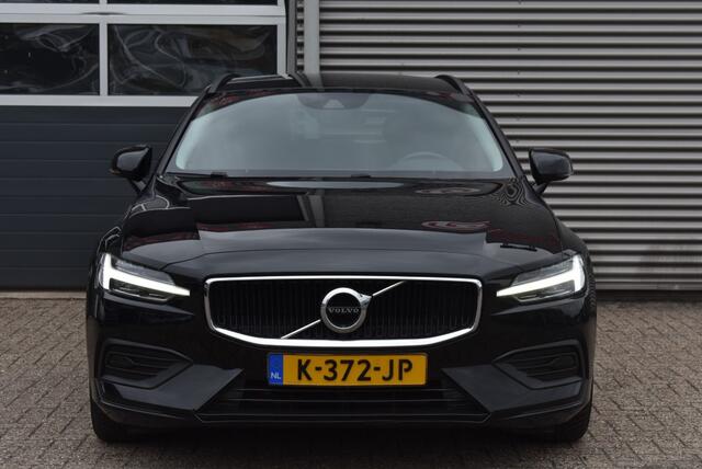 Volvo V60 2.0 AUT. B3 MOMENTUM / ADAP. CRUISE / PDC + P.CAM. / STOEL + STW VERW.