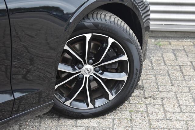 Volvo V60 2.0 AUT. B3 MOMENTUM / ADAP. CRUISE / PDC + P.CAM. / STOEL + STW VERW.