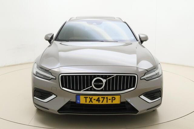Volvo V60 2.0 T5 250pk Inscription | Apple carplay/Android auto | Trekhaak | HUD | Parkeercamera | Climate control | Stoel/Stuurverwarming | Lederen bekleding | Navigatie | Panoramadak | Cruise control Adaptief |