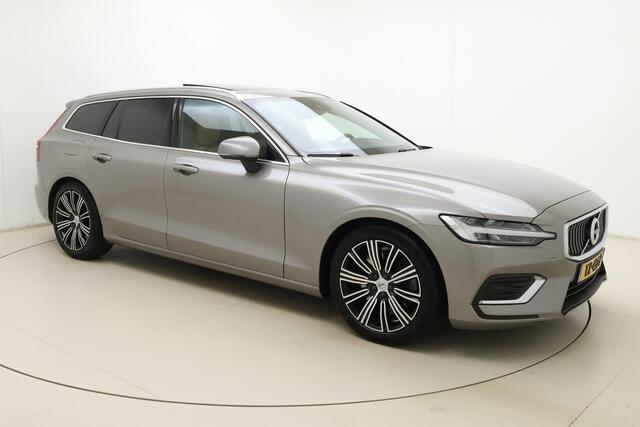 Volvo V60 2.0 T5 250pk Inscription | Apple carplay/Android auto | Trekhaak | HUD | Parkeercamera | Climate control | Stoel/Stuurverwarming | Lederen bekleding | Navigatie | Panoramadak | Cruise control Adaptief |