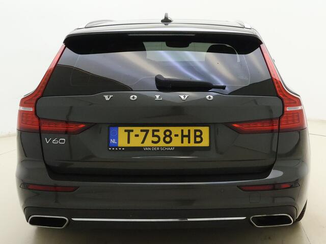 Volvo V60 T8 390pk AWD Inscription / Panorama dak / Apple carplay / Trekhaak / Elektrische achterklep / Lederen bekleding /