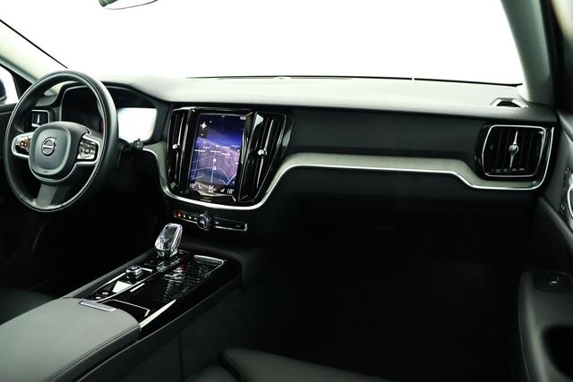 Volvo V60 2.0 T6 Recharge AWD Inscription / LED / Navi / CarPlay / Cam