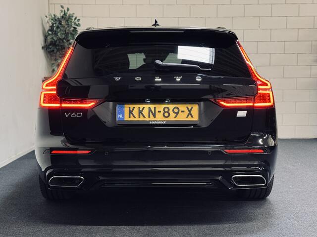 Volvo V60 T6 PHEV AWD Ultimate Dark | Panorama | Trekhaak | PilotAss.